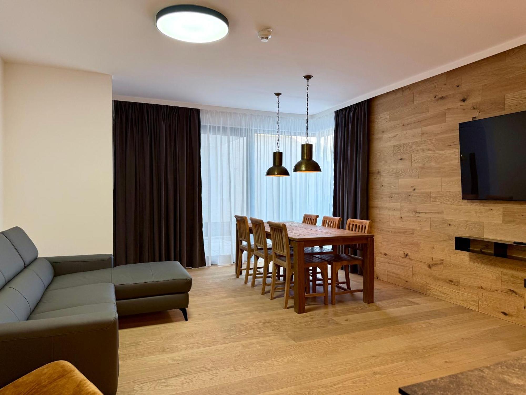 Elsa Spa Apartments Tux Oda fotoğraf